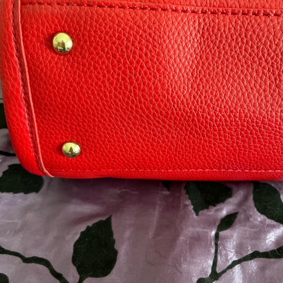 Isaac Mizrahi Red Bag with gold accents - Picture 7 of 16